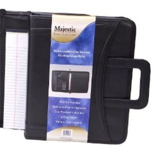 Majestic Goods Black Leather w/Pullout Strap Portf